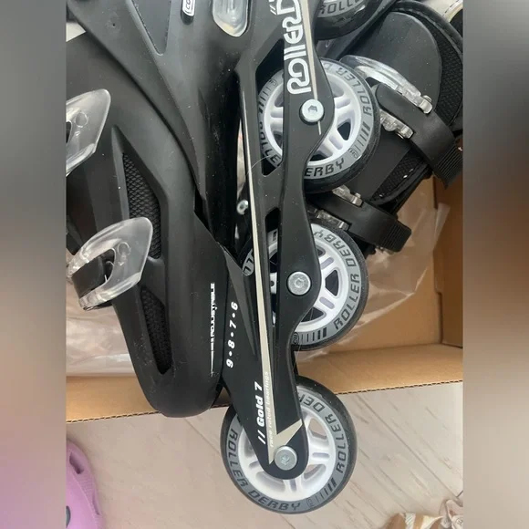 Roller Derby V-Tech 500 Inline Skates - Picture 10 of 16